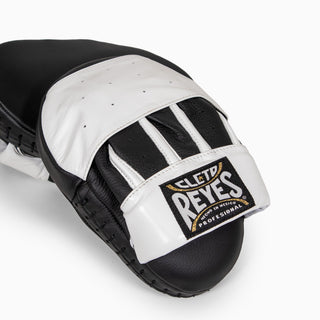 Cleto Reyes Gebogene Handschuhe für Passspiel