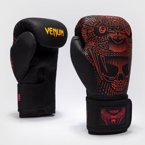Boxhandschuhe Venum Quetzal Fury Schwarz-rot-Combat Arena