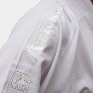 Karategi Arawaza Kumite Deluxe Evo WKF ricamo bianco-Combat Arena