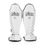 Schienbeinschoner Fairtex Wettbewerb SP5 mit weißen Fußstützen 