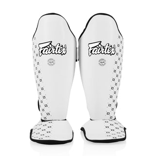 Schienbeinschoner Fairtex Wettbewerb SP5 mit weißen Fußstützen 
