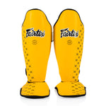 Schienbeinschoner Fairtex Wettbewerb SP5 mit gelben Fußschutz 