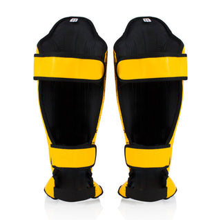 Schienbeinschoner Fairtex Wettbewerb SP5 mit gelben Fußschutz 