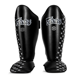 Schienbeinschoner Fairtex Wettbewerb SP5 mit schwarzen Fußstützen 