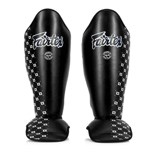 Schienbeinschoner Fairtex Wettbewerb SP5 mit schwarzen Fußstützen 