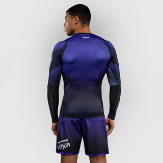 Rashguard Venum Tekken 8 Kazuya langärmlig Schwarz-Lila-Combat Arena