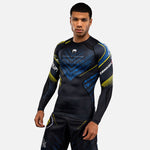 Rashguard Venum Tekken 8 King langärmlig Schwarz-Gelb-Combat Arena