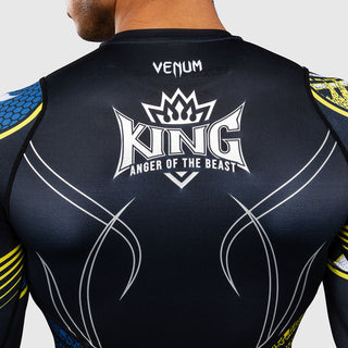 Rashguard Venum Tekken 8 King langärmlig Schwarz-Gelb-Combat Arena