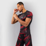Rashguard Venum Matupa Kurzarm Schwarz-Rot 