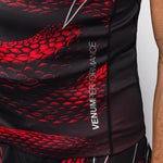 Rashguard Venum Matupa Kurzarm Schwarz-Rot 