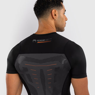 Rashguard Venum Technical 3.0 kurze Ärmel Graphit